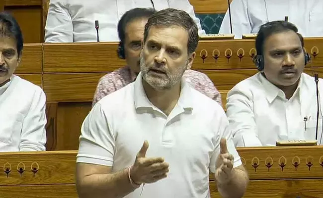 ಸಂಸತ್ತಿನಲ್ಲಿ ಪ್ರಶ್ನೆಪತ್ರಿಕೆ ಸೋರಿಕೆ ವಿಷಯ ಪ್ರಸ್ತಾವಿಸಿದ ವಿಪಕ್ಷ ಸದಸ್ಯರು | ರಚನಾತ್ಮಕ ಚರ್ಚೆಗೆ ಸ್ಪೀಕರ್ ಕರೆ