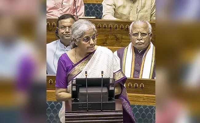 ಕೇಂದ್ರ ಬಜೆಟ್| 500 ಟಾಪ್‌ ಕಂಪೆನಿಗಳಲ್ಲಿ ಒಂದು ಕೋಟಿ ಯುವಕರಿಗೆ ಇಂಟರ್ನ್‌ಶಿಪ್​ಗೆ ಅವಕಾಶ