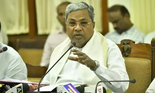 ಕೇಂದ್ರ ಬಜೆಟ್-2024 | ನಿರ್ಮಲಾ ಸೀತಾರಾಮನ್‌ ರಾಜ್ಯದ ಜನತೆಯ ಕೈಗೆ ಚೊಂಬು ಕೊಟ್ಟಿದ್ದಾರೆ : ಸಿಎಂ ಸಿದ್ದರಾಮಯ್ಯ