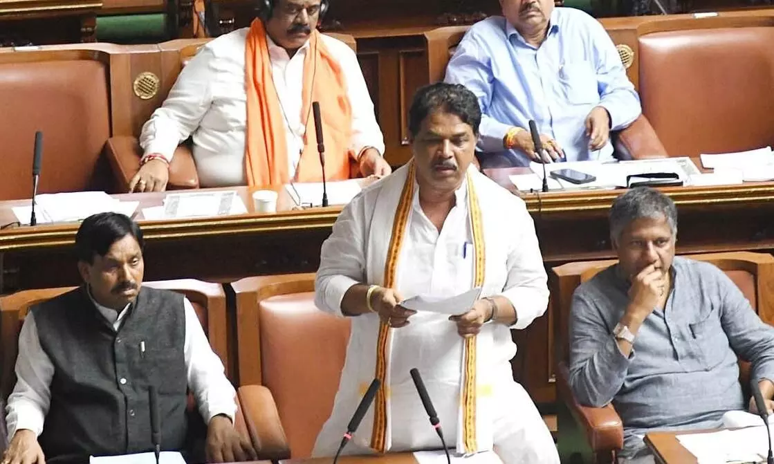 ಅಧಿವೇಶನ | ಮುಡಾ ಹಗರಣದ ಚರ್ಚೆಗೆ ಪಟ್ಟು :  ಅಹೋರಾತ್ರಿ ಧರಣಿಗೆ ಬಿಜೆಪಿ ನಿರ್ಧಾರ