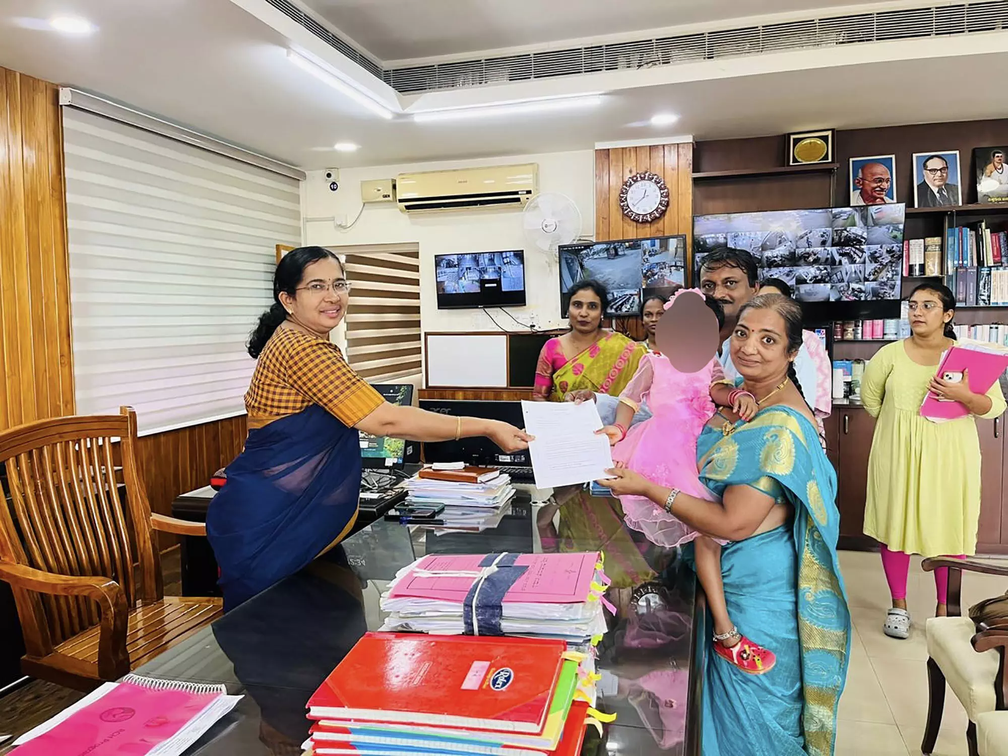 ಮಕ್ಕಳು ಕೌಟುಂಬಿಕ ವ್ಯವಸ್ಥೆಯಲ್ಲಿ ಬದುಕುವುದು ಅವಶ್ಯ: ಉಡುಪಿ ಜಿಲ್ಲಾಧಿಕಾರಿ ಮಕ್ಕಳು ಕೌಟುಂಬಿಕ ವ್ಯವಸ್ಥೆಯಲ್ಲಿ ಬದುಕುವುದು ಅವಶ್ಯ: ಉಡುಪಿ ಜಿಲ್ಲಾಧಿಕಾರಿ