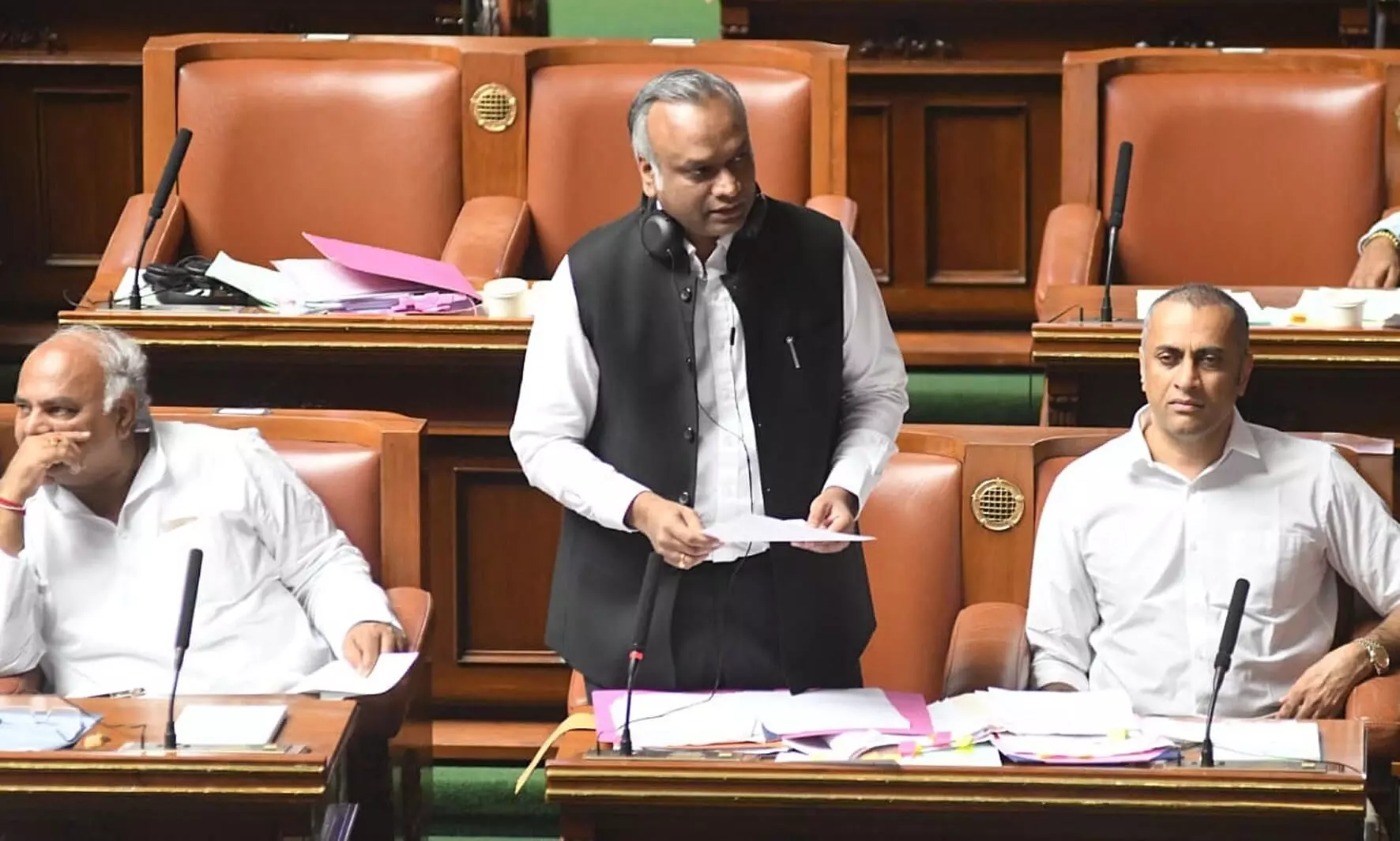 ಗ್ರಾಮೀಣ ರಸ್ತೆಗಳಿಗೂ ‘ಪ್ರಗತಿಪಥ’ ಅನುದಾನ ಬಳಕೆ : ಸಚಿವ ಪ್ರಿಯಾಂಕ್ ಖರ್ಗೆ