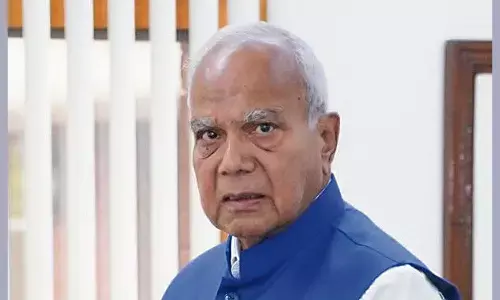 ಪಂಜಾಬ್ ರಾಜ್ಯಪಾಲರ ಬೆಂಗಾವಲು ವಾಹನದ ಟೈರ್ ಸಿಡಿದು ಇಬ್ಬರು ಭದ್ರತಾ ಸಿಬ್ಬಂದಿಗೆ ಗಾಯ