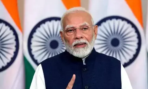 ಎಲ್ಲಿದೆ ಮೋದಿ ಕಿ ಗ್ಯಾರಂಟಿ? ಬಜೆಟ್ ಮಂಡನೆಯಾದರೂ ಗ್ಯಾರಂಟಿಯ ಸುಳಿವೇ ಇಲ್ಲ!