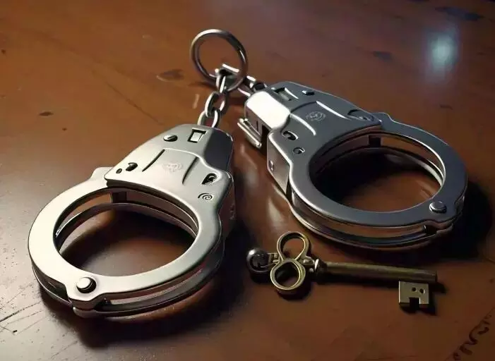 ವಾಹನ ದರೋಡೆ ಪ್ರಕರಣ: ಅಗ್ನಿವೀರ್ ಸಹಿತ ಮೂವರು ಆರೋಪಿಗಳ ಬಂಧನ ವಾಹನ ದರೋಡೆ ಪ್ರಕರಣ: ಅಗ್ನಿವೀರ್ ಸಹಿತ ಮೂವರು ಆರೋಪಿಗಳ ಬಂಧನ