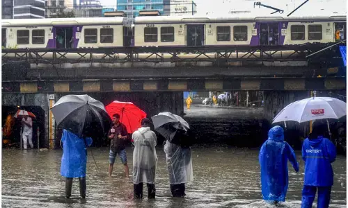 ಮಹಾರಾಷ್ಟ್ರದಲ್ಲಿ ಭಾರೀ ಮಳೆ | ನಾಲ್ವರು ಮೃತ್ಯು; ಹಲವು ಪ್ರದೇಶಗಳು ಜಲಾವೃತ