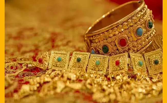 10 ಗ್ರಾಂ ಚಿನ್ನದ ಬೆಲೆ 5000 ರೂ.ವರೆಗೆ ಕುಸಿತ! 10 ಗ್ರಾಂ ಚಿನ್ನದ ಬೆಲೆ 5000 ರೂ.ವರೆಗೆ ಕುಸಿತ!