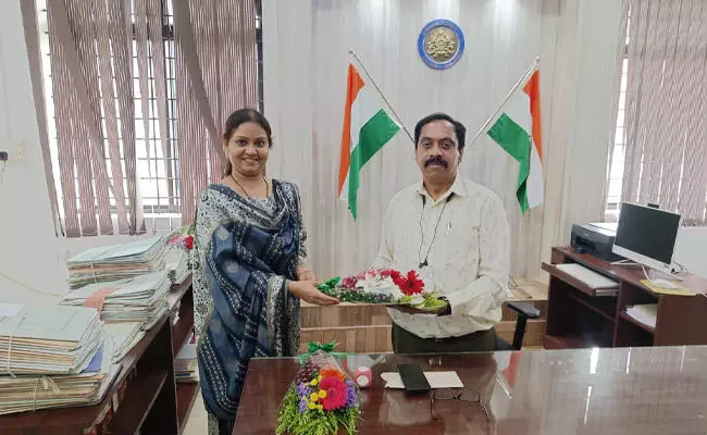 ಕುಂದಾಪುರ ನೂತನ ಎಸಿಯಾಗಿ ಮಹೇಶ್ ಚಂದ್ರ ನೇಮಕ ಕುಂದಾಪುರ ನೂತನ ಎಸಿಯಾಗಿ ಮಹೇಶ್ ಚಂದ್ರ ನೇಮಕ