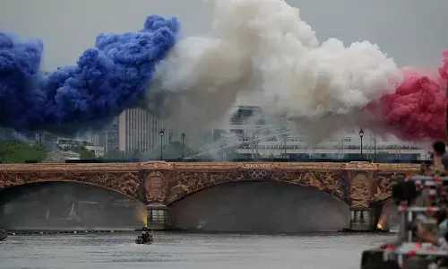 ಪ್ಯಾರಿಸ್ ಒಲಿಂಪಿಕ್ಸ್​ಗೆ ಅದ್ಧೂರಿ ಚಾಲನೆ: ಚಿತ್ರಗಳಲ್ಲಿ ನೋಡಿ