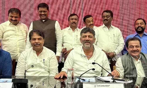 ಎಲ್ಲರೂ ಸೇರಿ ಬೆಂಗಳೂರನ್ನು ಕಟ್ಟೋಣ: ಸರ್ವ ಪಕ್ಷಗಳ ಜನಪ್ರತಿನಿಧಿಗಳ ಸಭೆಯಲ್ಲಿ ಡಿಸಿಎಂ ಡಿ.ಕೆ.ಶಿವಕುಮಾರ್ ಕರೆ