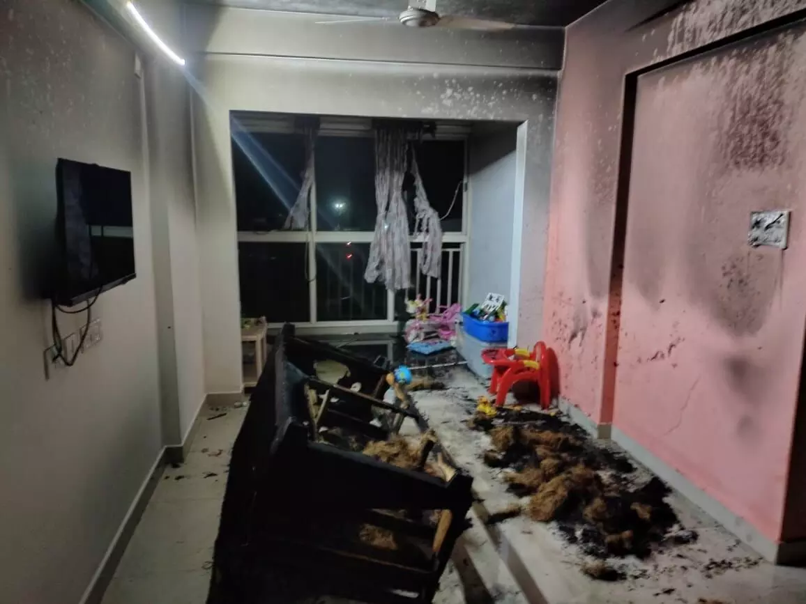 ಕಾರ್ಕಳ: ಗ್ಯಾಸ್ ಸಿಲಿಂಡರ್ ಸ್ಫೋಟ, ಲಕ್ಷಾಂತರ ರೂ. ನಷ್ಟ ಕಾರ್ಕಳ: ಗ್ಯಾಸ್ ಸಿಲಿಂಡರ್ ಸ್ಫೋಟ, ಲಕ್ಷಾಂತರ ರೂ. ನಷ್ಟ