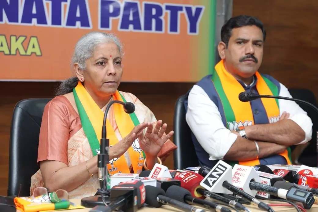 ಕೇಂದ್ರ ಬಜೆಟ್ನಿಂದ ಬೆಂಗಳೂರು, ಕರ್ನಾಟಕಕ್ಕೆ ಗರಿಷ್ಠ ಪ್ರಯೋಜನ : ನಿರ್ಮಲಾ ಸೀತಾರಾಮನ್ ಕೇಂದ್ರ ಬಜೆಟ್ನಿಂದ ಬೆಂಗಳೂರು, ಕರ್ನಾಟಕಕ್ಕೆ ಗರಿಷ್ಠ ಪ್ರಯೋಜನ : ನಿರ್ಮಲಾ ಸೀತಾರಾಮನ್