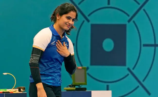 ಪ್ಯಾರಿಸ್ ಒಲಿಂಪಿಕ್ಸ್ ನಲ್ಲಿ ಇತಿಹಾಸ ನಿರ್ಮಿಸಿದ ಭಾರತದ ಸ್ಟಾರ್ ಶೂಟರ್ ಮನು ಭಾಕರ್ ಪ್ಯಾರಿಸ್ ಒಲಿಂಪಿಕ್ಸ್ ನಲ್ಲಿ ಇತಿಹಾಸ ನಿರ್ಮಿಸಿದ ಭಾರತದ ಸ್ಟಾರ್ ಶೂಟರ್ ಮನು ಭಾಕರ್