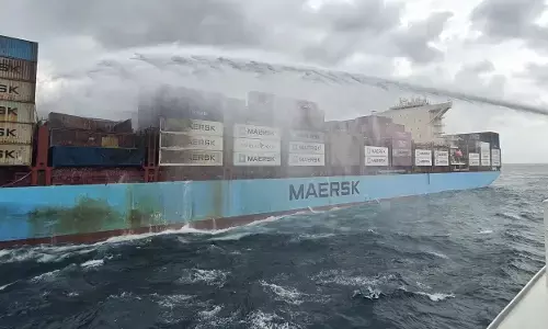 ಕಾರ್ಗೋ ಶಿಪ್‌ನಲ್ಲಿ ಬೆಂಕಿ: 10ನೇ ದಿನ ಪ್ರವೇಶಿಸಿದ ‘ಆಪರೇಷನ್ ಸಹಾಯತಾ’