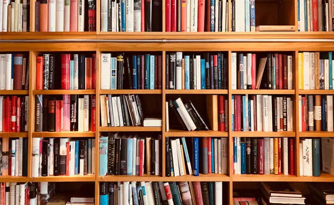 ತಳ ಅಂತಸ್ತಿನಲ್ಲೇ ಲೈಬ್ರರಿ ಇರುವ ಬಗ್ಗೆ ತಿಂಗಳ ಮೊದಲೇ ದೂರು ದಾಖಲಾಗಿದ್ದರೂ ಯಾವುದೇ ಕ್ರಮ ತೆಗೆದುಕೊಳ್ಳದ ಅಧಿಕಾರಿಗಳು: ವರದಿ