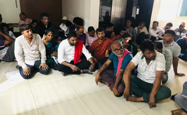 ಮಂಗಳೂರು: ಮುಂದುವರಿದ ಟೈಗರ್ ಕಾರ್ಯಾಚರಣೆ; ಮನಪಾ ಆಯುಕ್ತರ ಕಚೇರಿಗೆ ಮುತ್ತಿಗೆ ಮಂಗಳೂರು: ಮುಂದುವರಿದ ಟೈಗರ್ ಕಾರ್ಯಾಚರಣೆ; ಮನಪಾ ಆಯುಕ್ತರ ಕಚೇರಿಗೆ ಮುತ್ತಿಗೆ