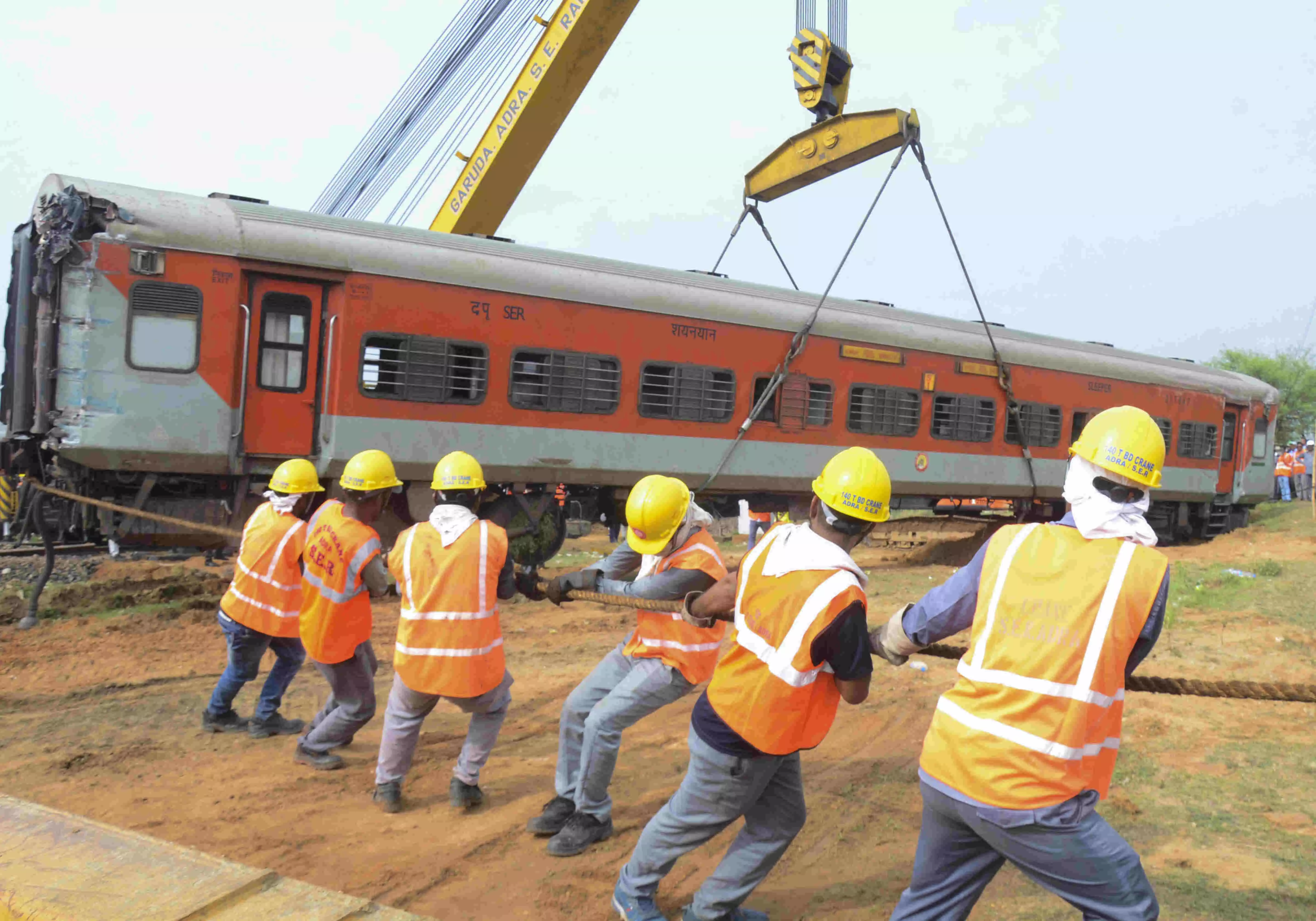 ಹಳಿ ತಪ್ಪಿದ ಹೌರಾ- ಸಿಎಸ್‌ಎಂಟಿ ರೈಲು: ಇಬ್ಬರು ಮೃತ್ಯು, ಹಲವರಿಗೆ ಗಾಯ