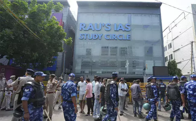 ಮೂವರು ಯುಪಿಎಸ್‌ಸಿ ಆಕಾಂಕ್ಷಿಗಳು ಮೃತ್ಯು | ದಿಲ್ಲಿ ಸರಕಾರ, ಪುರಸಭೆ ಆಯುಕ್ತರಿಗೆ ಎನ್‌ಎಚ್‌ಆರ್‌ಸಿ ನೋಟಿಸ್