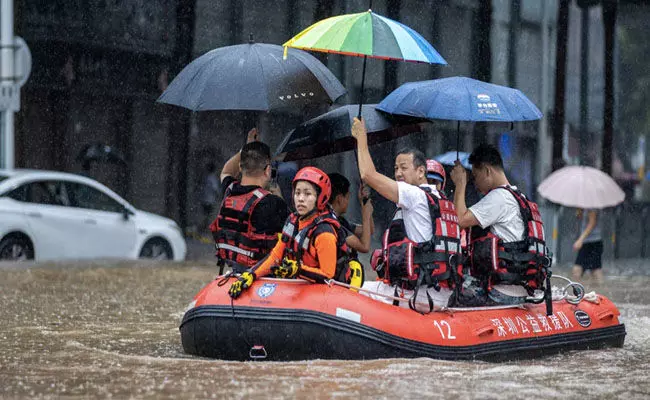 ಚೀನಾದಲ್ಲಿ ಭಾರೀ ಮಳೆ | 7 ಮಂದಿ ಮೃತ್ಯು ; ಮೂವರು ನಾಪತ್ತೆ ಚೀನಾದಲ್ಲಿ ಭಾರೀ ಮಳೆ | 7 ಮಂದಿ ಮೃತ್ಯು ; ಮೂವರು ನಾಪತ್ತೆ