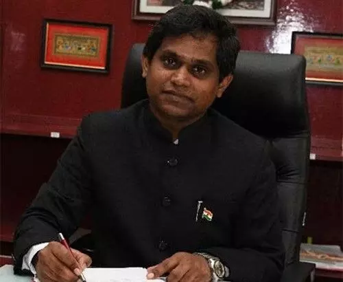 ಆ.1ರಂದು ಕಾಸರಗೋಡು ಜಿಲ್ಲೆಯ ಶಾಲೆ, ಕಾಲೇಜುಗಳಿಗೆ ರಜೆ: ಡಿಸಿ ಇಂಪಾಶೇಖರ್ ಆ.1ರಂದು ಕಾಸರಗೋಡು ಜಿಲ್ಲೆಯ ಶಾಲೆ, ಕಾಲೇಜುಗಳಿಗೆ ರಜೆ: ಡಿಸಿ ಇಂಪಾಶೇಖರ್