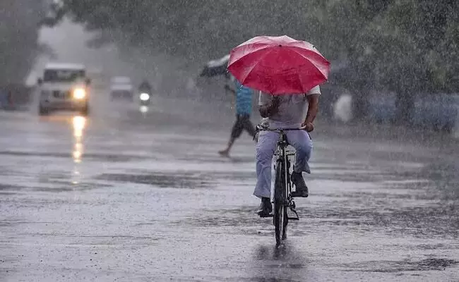 ಮಳೆಯ ಅಬ್ಬರ | ರಾಜ್ಯದಲ್ಲಿ ವಿವಿಧ ಜಿಲ್ಲೆಗಳಿಗೆ ಅಲರ್ಟ್ ಘೋಷಣೆ