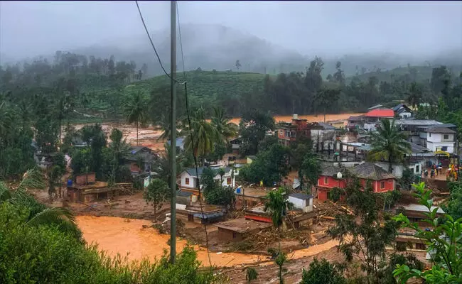 ವಯನಾಡ್ ಭೂಕುಸಿತ | ಮುನ್ನೆಚ್ಚರಿಕೆ ನೀಡಿದ್ದ ಹ್ಯೂಮ್ ಸೆಂಟರ್ ವಯನಾಡ್ ಭೂಕುಸಿತ | ಮುನ್ನೆಚ್ಚರಿಕೆ ನೀಡಿದ್ದ ಹ್ಯೂಮ್ ಸೆಂಟರ್