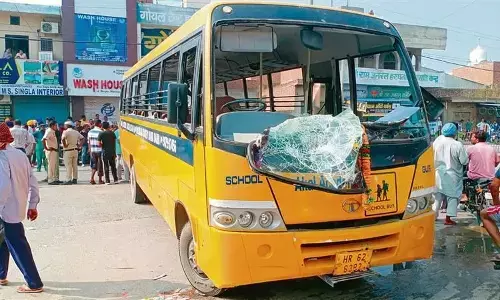 ಹರ್ಯಾಣ: ಶಾಲಾ ಬಸ್ ಮೇಲೆ ಕಲ್ಲು ತೂರಾಟ ನಡೆಸಿದ ಕನ್ವರಿಯಾಗಳು
