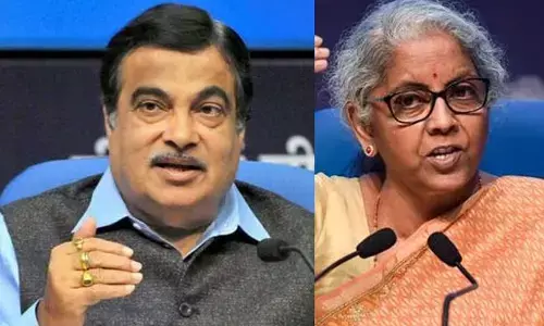 ದಯವಿಟ್ಟು ಜೀವ ವಿಮೆ ಹಾಗೂ ವೈದ್ಯಕೀಯ ವಿಮೆ ಮೇಲಿನ ಜಿಎಸ್ಟಿ ತೆಗೆದು ಹಾಕಿ: ನಿರ್ಮಲಾ ಸೀತಾರಾಮನ್ ಗೆ ಪತ್ರ ಬರೆದ ನಿತಿನ್ ಗಡ್ಕರಿ