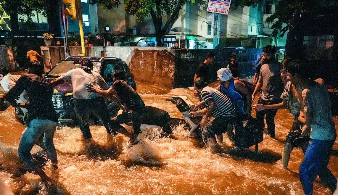 ದಿಲ್ಲಿಯಲ್ಲಿ ಭಾರೀ ಮಳೆ: ಮೃತರ ಸಂಖ್ಯೆ 7ಕ್ಕೆ ಏರಿಕೆ