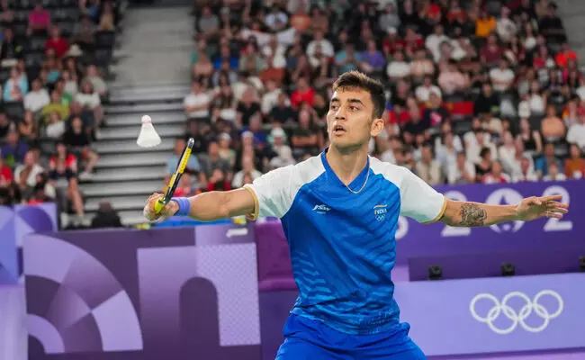 ಪ್ಯಾರಿಸ್ ಒಲಿಂಪಿಕ್ಸ್ | ಬ್ಯಾಡ್ಮಿಂಟನ್ ನಲ್ಲಿ ರೋಚಕ ಜಯದೊಂದಿಗೆ ಸೆಮಿಫೈನಲ್ ಪ್ರವೇಶಿಸಿದ ಲಕ್ಷ್ಯ ಸೇನ್ ಪ್ಯಾರಿಸ್ ಒಲಿಂಪಿಕ್ಸ್ | ಬ್ಯಾಡ್ಮಿಂಟನ್ ನಲ್ಲಿ ರೋಚಕ ಜಯದೊಂದಿಗೆ ಸೆಮಿಫೈನಲ್ ಪ್ರವೇಶಿಸಿದ ಲಕ್ಷ್ಯ ಸೇನ್