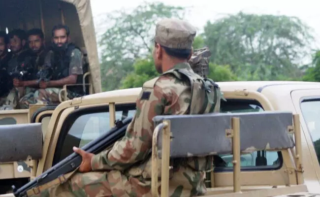 ಪಾಕ್ | ನ್ಯಾಯಾಧೀಶರ ಬೆಂಗಾವಲು ವಾಹನದ ಮೇಲೆ ಗುಂಡಿನ ದಾಳಿ ; ಇಬ್ಬರು ಪೊಲೀಸ್ ಅಧಿಕಾರಿಗಳ ಹತ್ಯೆ