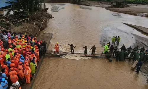 ವಯನಾಡ್ ಭೂಕುಸಿತ | ಮಲಪ್ಪುರದ ಯುವಕರಿಂದ ಸಂತ್ರಸ್ತರಿಗೆ ಮೊಬೈಲ್ ಪೋನ್