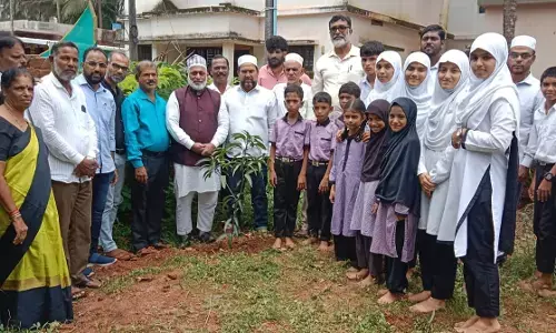 ಉಳ್ಳಾಲ: ಟಿಪ್ಪು ಸುಲ್ತಾನ್ ಶಿಕ್ಷಣ ಸಂಸ್ಥೆಯಲ್ಲಿ ವನಮಹೋತ್ಸವ, ವಿದ್ಯಾರ್ಥಿ ಸಂಸತ್ತು ಉದ್ಘಾಟನೆ