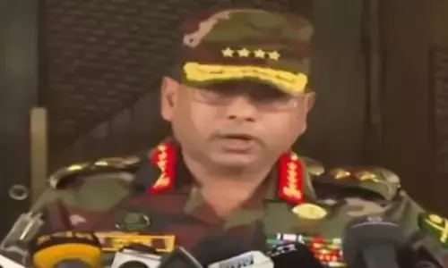 ಶೇಕ್‌ ಹಸೀನಾ ರಾಜಿನಾಮೆ ಬೆನ್ನಲ್ಲೇ ಬಾಂಗ್ಲಾದಲ್ಲಿ ಸೇನಾಡಳಿತ ಜಾರಿ