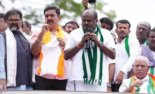 ಗನ್ ತೋರಿಸಿ ವಿಧವೆಯರಿಂದ ನಿವೇಶನ ಕಬ್ಜ ಮಾಡಿದ ಡಿಕೆಶಿ : ಎಚ್‍ಡಿಕೆ ಆರೋಪ