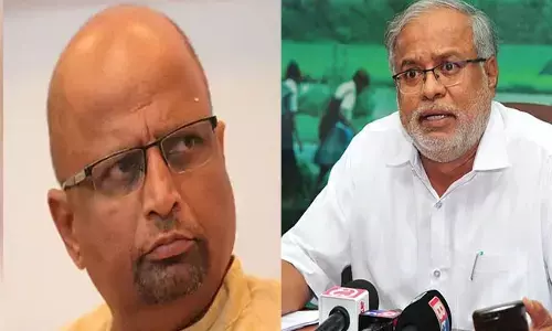 ʼಆರೆಸ್ಸೆಸ್ಸನ್ನು ಕೀಳಾಗಿ ಟೀಕಿಸಿದ್ದವರ ಜತೆ ಹೆಜ್ಜೆ ಹಾಕುವುದಕ್ಕೆ ಆತ್ಮಸಾಕ್ಷಿ ಚುಚ್ಚಲಿಲ್ಲವೇ?’