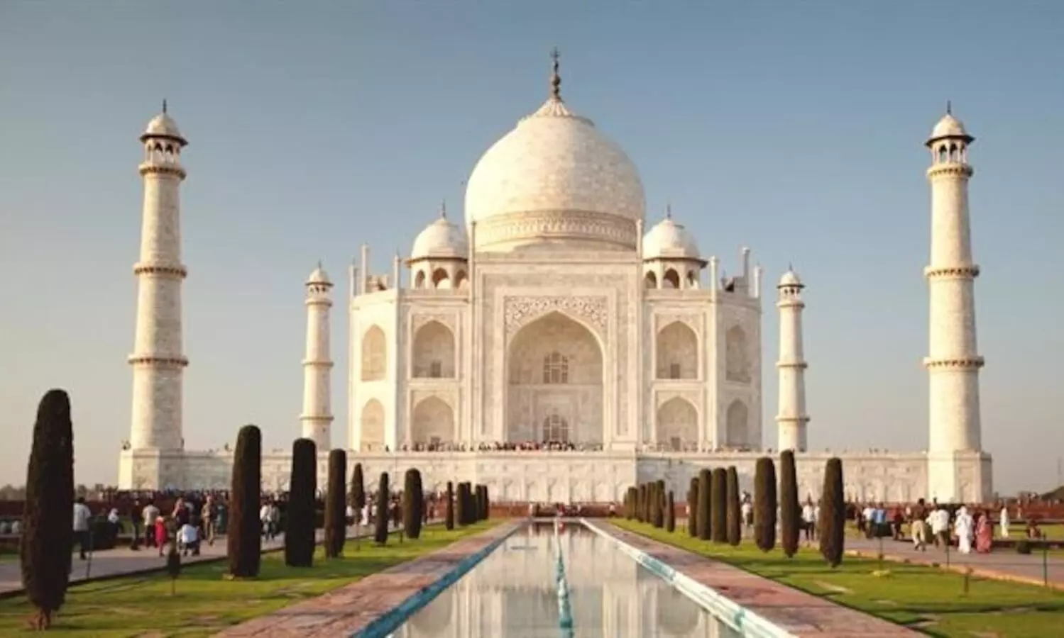 ಶಿವ ದೇಗುಲ ಎಂದು ಹೇಳಿಕೊಂಡು ಬಲಪಂಥಿಯರಿಂದ ಜಲಾಭಿಷೇಕ: ತಾಜ್‌ ಮಹಲ್‌ನ ಮುಖ್ಯ ಪ್ರದೇಶಕ್ಕೆ ಸಂದರ್ಶಕರು ನೀರಿನ ಬಾಟಲಿ ಒಯ್ಯುವುದಕ್ಕೆ ನಿಷೇಧ