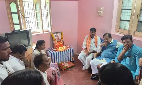 ಪಿಎಸ್ಸೈ ಪರಶುರಾಮ ನಿವಾಸಕ್ಕೆ ಗೃಹ ಸಚಿವ ಡಾ.ಜಿ.ಪರಮೇಶ್ವರ್ ಭೇಟಿ