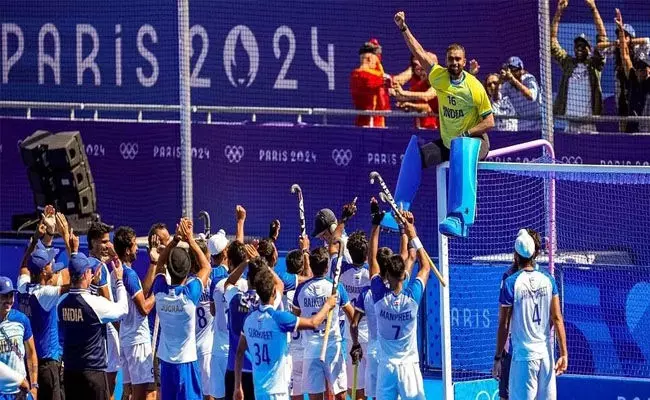 ಒಲಿಂಪಿಕ್ ಕಂಚಿನ ಪದಕದೊಂದಿಗೆ ತಮ್ಮ ಹಾಕಿ ಪಯಣವನ್ನು ಮುಗಿಸಿದ ಭಾರತದ ಗೋಡೆ ಪಿ.ಆರ್.ಶ್ರಿಜೇಶ್ !