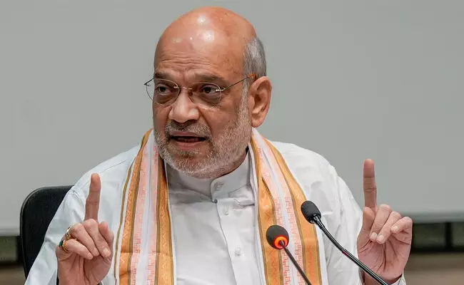 ಭಾರತ-ಬಾಂಗ್ಲಾ ಗಡಿ ಪರಿಸ್ಥಿತಿ ಅವಲೋಕಿಸಲು ಸಮಿತಿ : ಅಮಿತ್ ಶಾ ಭಾರತ-ಬಾಂಗ್ಲಾ ಗಡಿ ಪರಿಸ್ಥಿತಿ ಅವಲೋಕಿಸಲು ಸಮಿತಿ : ಅಮಿತ್ ಶಾ