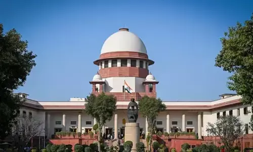 ಹಿಜಾಬ್ ಗೆ ನಿಷೇಧ ಹೇರಿದಂತೆ ಬಿಂದಿ ಅಥವಾ ತಿಲಕವನ್ನೂ ನಿಷೇಧಿಸುತ್ತೀರಾ? : ಸುಪ್ರೀಂ ಕೋರ್ಟ್ ಪ್ರಶ್ನೆ