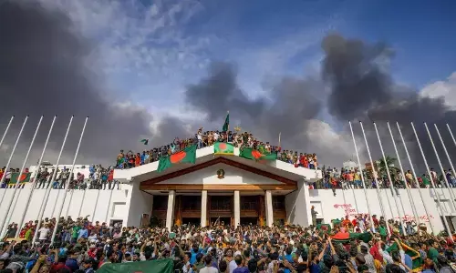 ಬಾಂಗ್ಲಾದೇಶ: ಪ್ರತಿಭಟನಾಕಾರರ ಒತ್ತಡಕ್ಕೆ ಮಣಿದು ರಾಜೀನಾಮೆ ನೀಡಲು ಮುಂದಾದ ಸುಪ್ರೀಂ ಕೋರ್ಟ್‌ ಸಿಜೆಐ, ನ್ಯಾಯಾಧೀಶರು