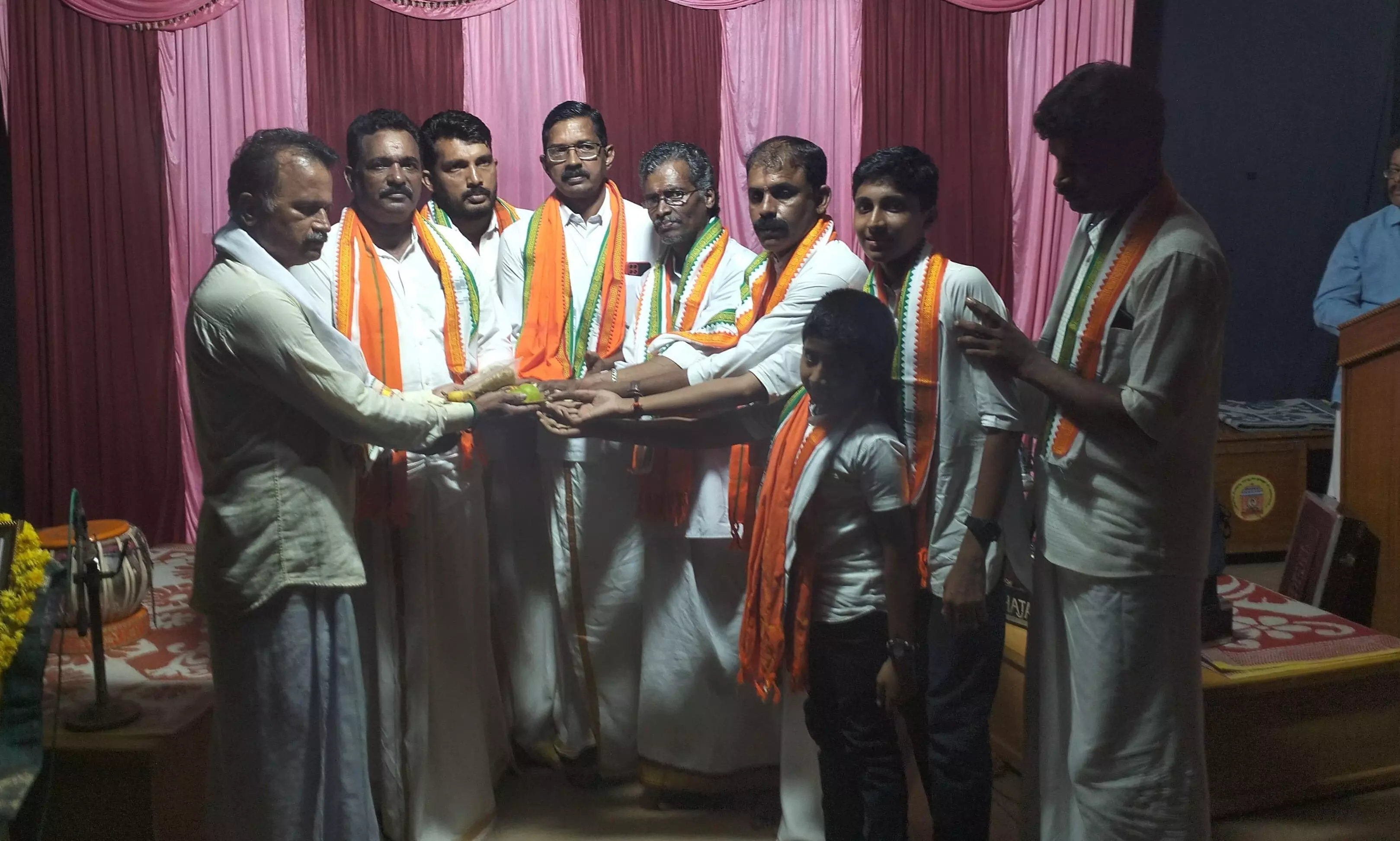 ಸಿರಿಬಾಗಿಲು ಪ್ರತಿಷ್ಠಾನದ ರಾಮಧ್ಯಾನ-ಭಜನೆ- ಪ್ರವಚನ ಕಾರ್ಯಕ್ರಮ ಸಮಾರೋಪ ಸಿರಿಬಾಗಿಲು ಪ್ರತಿಷ್ಠಾನದ ರಾಮಧ್ಯಾನ-ಭಜನೆ- ಪ್ರವಚನ ಕಾರ್ಯಕ್ರಮ ಸಮಾರೋಪ