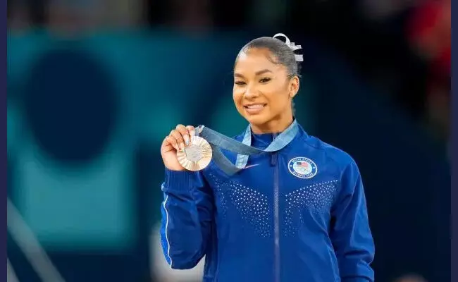 ಅಮೆರಿಕದ ಜಿಮ್ನಾಸ್ಟ್ ಪಟುವಿನಿಂದ ಕಂಚಿನ ಪದಕ ವಾಪಸ್ ಪಡೆದ ಐಒಸಿ