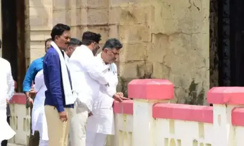 ತುಂಗಭದ್ರಾ ಅಣೆಕಟ್ಟು ಗೇಟ್ ದುರಸ್ತಿ ಕಾರ್ಯ ಆರಂಭ: ಡಿ.ಕೆ.ಶಿವಕುಮಾರ್