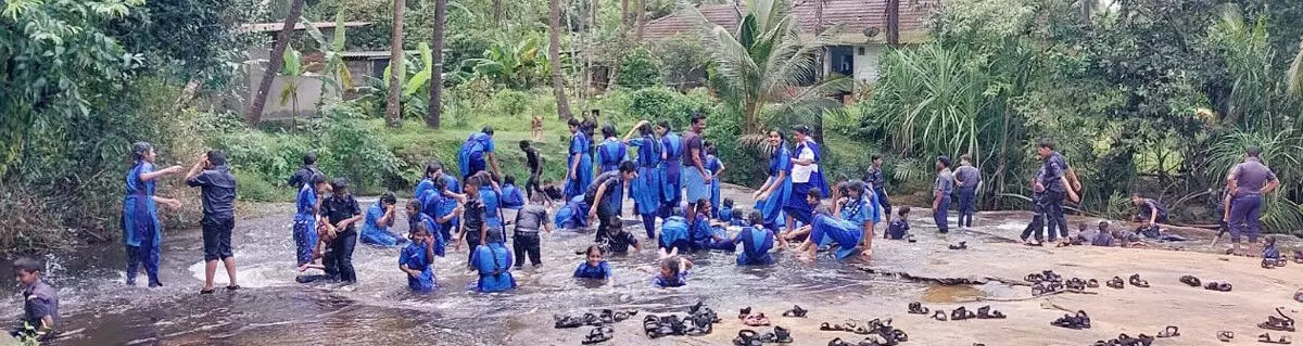 ಹೇರೂರು: ಗದ್ದೆಗಳಿದ ಸ್ಕೌಟ್ ಗೈಡ್ಸ್ ವಿದ್ಯಾರ್ಥಿಗಳು