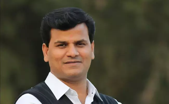 ಮಹಾರಾಷ್ಟ್ರ | ನನಗೆ ಮತ ನೀಡದಿದ್ದರೆ, ‘ಲಡ್ಕಿ ಬಹಿನ್’ ನಿಧಿಯನ್ನುಸ್ಥಗಿತಗೊಳಿಸಲಾಗುವುದು : ಮಹಿಳೆಯರನ್ನು ಬೆದರಿಸಿದ ಶಾಸಕ ರವಿ ರಾಣಾ