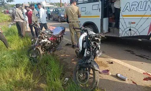 ಹಾವೇರಿ: ಎರಡು ಬೈಕ್ ಗಳು ಮುಖಾಮುಖಿ ಢಿಕ್ಕಿ; ಯುವತಿ ಮೃತ್ಯು, ಐವರಿಗೆ ಗಾಯ