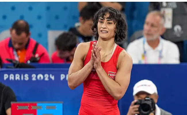 ನಮ್ಮ ಪಾಲಿಗೆ ಎಂದೆಂದಿಗೂ ನೀವೇ ಸ್ಟಾರ್ : ವಿನೇಶ್ ಫೋಗಟ್ ಅರ್ಜಿ ವಜಾಕ್ಕೆ ಬೇಸರ ವ್ಯಕ್ತಪಡಿಸಿದ ಭಾರತದ ಕ್ರೀಡಾಪಟುಗಳು ನಮ್ಮ ಪಾಲಿಗೆ ಎಂದೆಂದಿಗೂ ನೀವೇ ಸ್ಟಾರ್ : ವಿನೇಶ್ ಫೋಗಟ್ ಅರ್ಜಿ ವಜಾಕ್ಕೆ ಬೇಸರ ವ್ಯಕ್ತಪಡಿಸಿದ ಭಾರತದ ಕ್ರೀಡಾಪಟುಗಳು