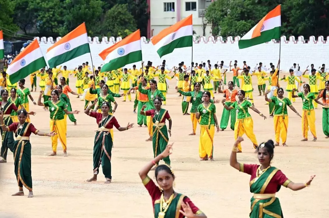 PHOTOS | ಮಾಣಿಕ್ ಷಾ ಪರೇಡ್ ಮೈದಾನದಲ್ಲಿ ಅದ್ಧೂರಿ ಸ್ವಾತಂತ್ರ್ಯ ದಿನಾಚರಣೆ